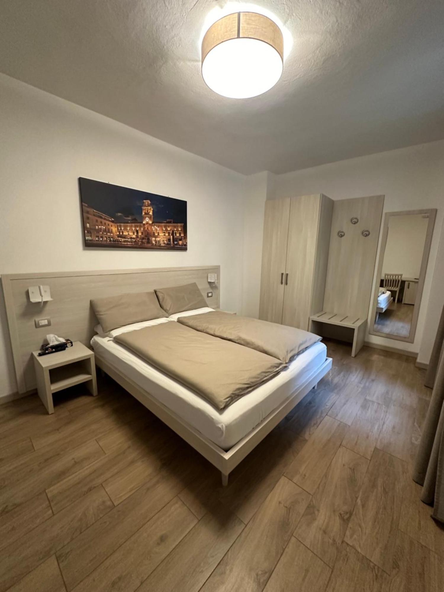 Residenza Pezzani Hotel Parma Exterior foto